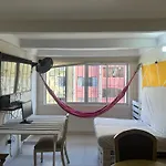 Charming Twin Palms Room With Shared Bath Near Airport